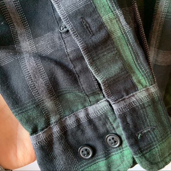 US POLO assn. men’s size medium plaid shirt - Picture 6 of 9